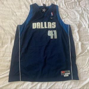 Vintage Dallas Mavericks Dirk Nowitzki Jersey